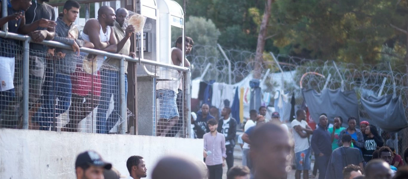 Μυτιλήνη: Επεισόδια έξω από το ΚΥΤ Μόριας - Η Αστυνομία έκανε χρήση χημικών